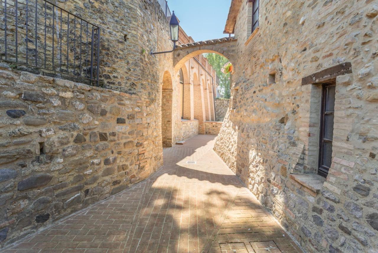Gh Borgo Pulciano Agriturismo Montone  Exterior foto