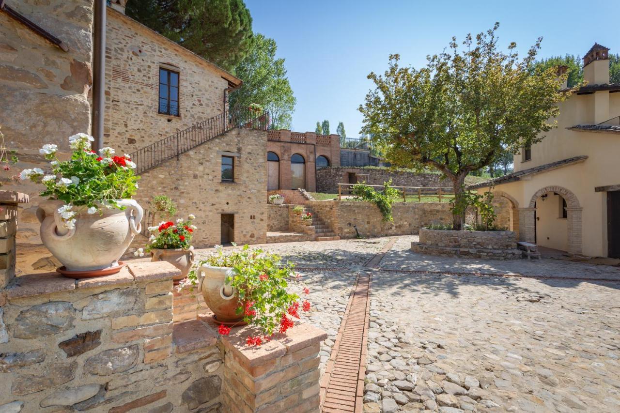 Gh Borgo Pulciano Agriturismo Montone  Exterior foto